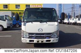 mazda titan 2013 CFJ1847206