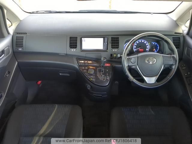 toyota isis 2014 CFJ1806418 image 2