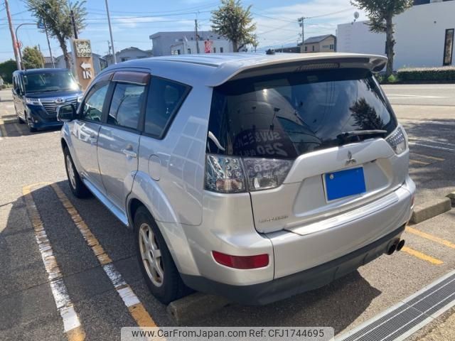 mitsubishi outlander 2005 CFJ1744695 image 2