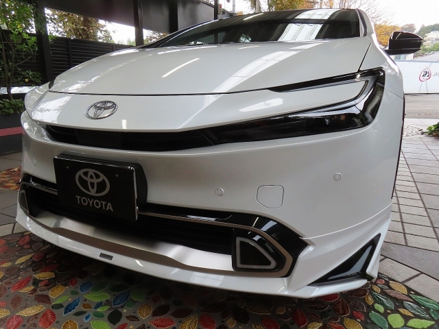 2025 Toyota Prius 6LA-MXWH61 2WD - Car Price $36,238