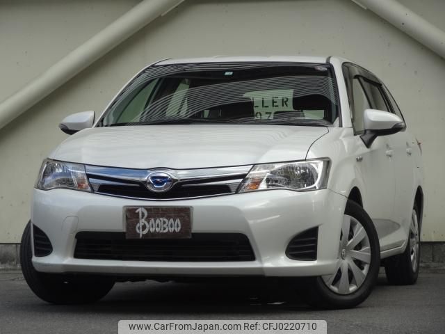 toyota corolla-fielder 2014 quick_quick_DAA-NKE165G_NKE165G image 1