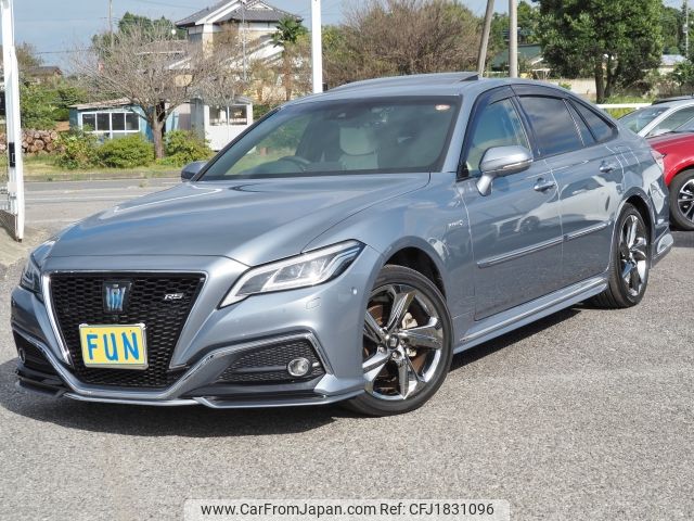 toyota crown 2018 CFJ1831096 image 1
