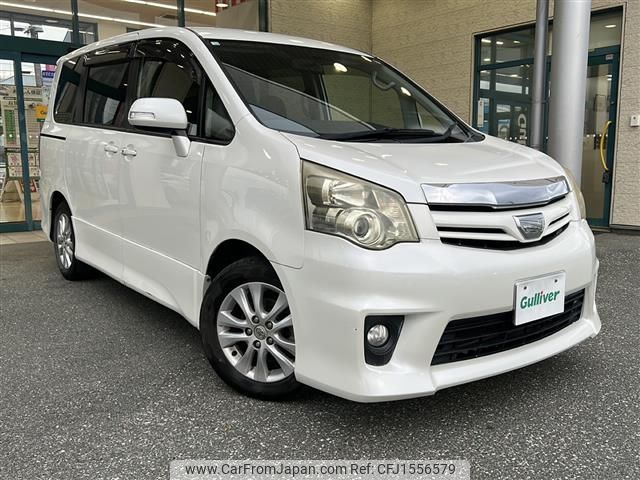 toyota noah 2012 CFJ1556579 image 1