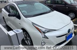toyota prius 2018 CFJ1720315