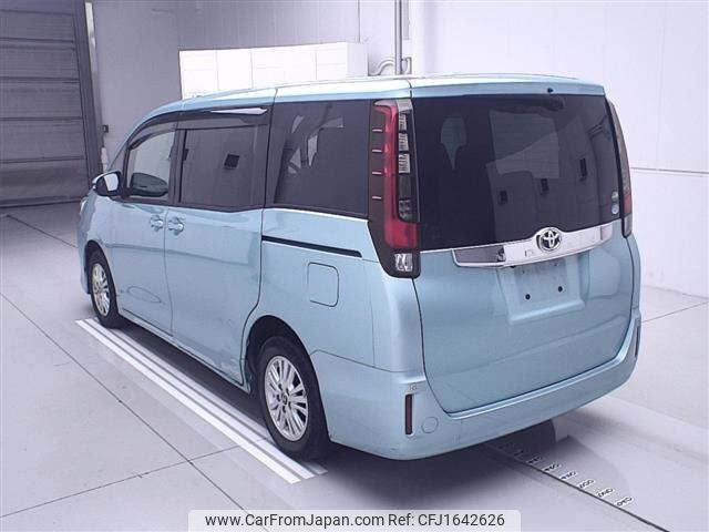 toyota noah 2017 CFJ1642626 image 2