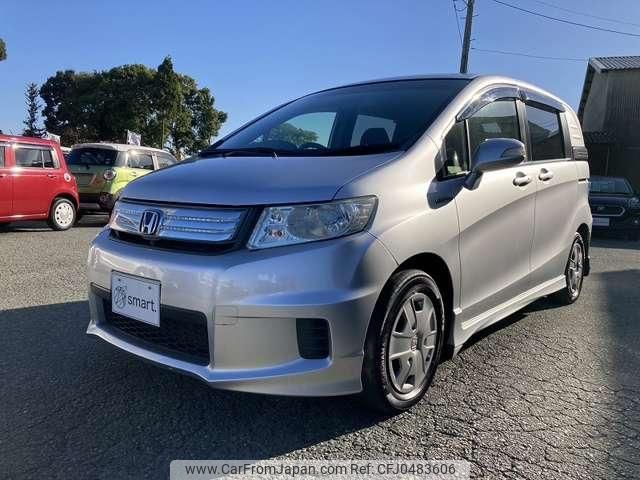 honda freed-spike-hybrid 2013 quick_quick_DAA-GP3_GP3-1107563 image 2