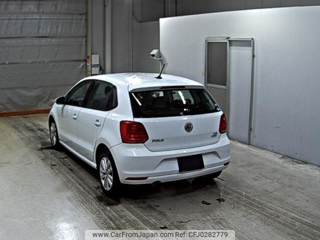 volkswagen polo 2017 -VOLKSWAGEN--VW Polo 6RCJZ-WVWZZZ6RZMU041621---VOLKSWAGEN--VW Polo 6RCJZ-WVWZZZ6RZMU041621- image 2