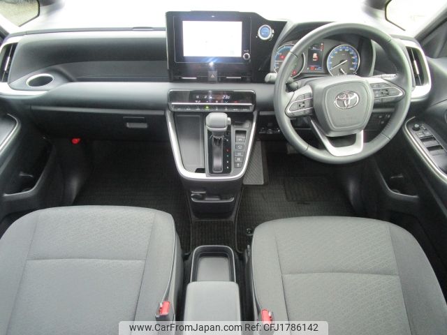 toyota noah 2022 CFJ1786142 image 2