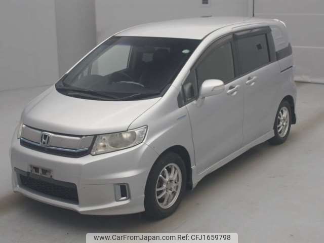 honda freed-spike 2014 CFJ1659798 image 1