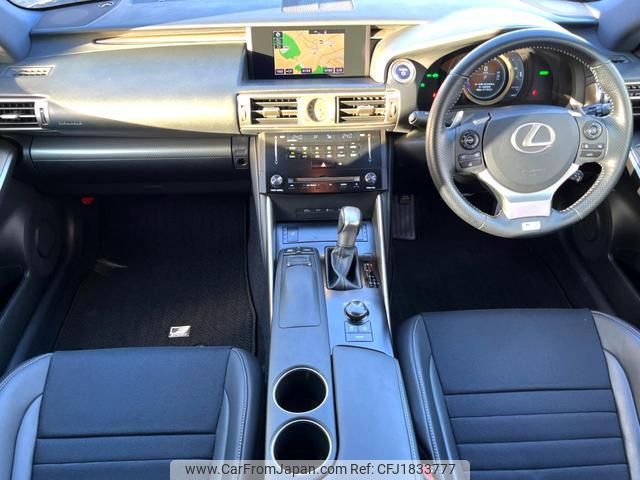 lexus is 2013 CFJ1833777 image 2