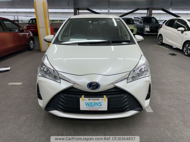 toyota vitz 2018 AF-NHP130-2028860 image 2