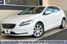 volvo v40 2018 CFJ1770875