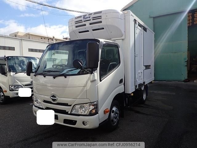 hino dutro 2025 CFJ0956214 image 1