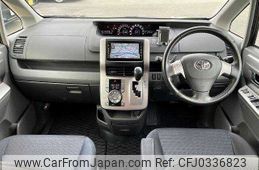 toyota voxy 2009 504928-925201