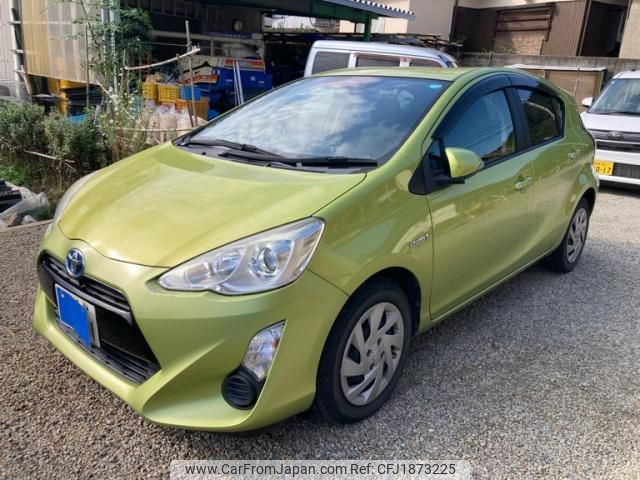 toyota aqua 2015 CFJ1873225 image 1