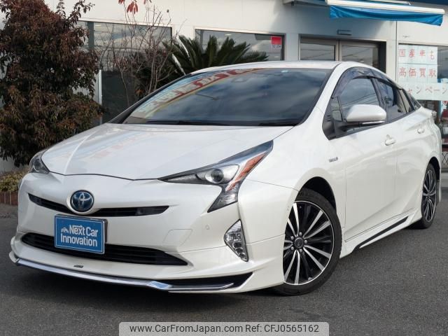 toyota prius 2018 quick_quick_DAA-ZVW51_ZVW51-6070116 image 2