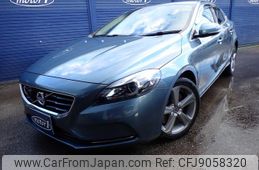 volvo v40 2013 GOO_JP_700116120430230825001