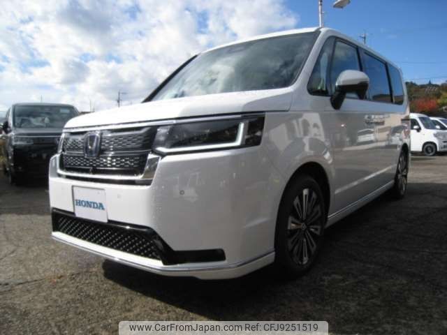 honda stepwagon 2025 CFJ9251519 image 1