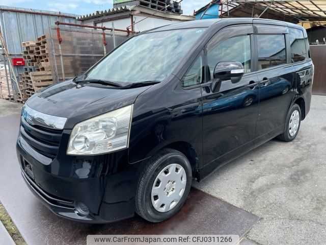 toyota noah 2007 TE3168 image 1