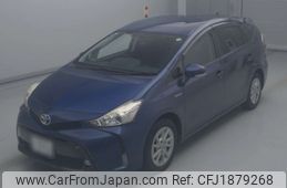 toyota prius-α 2015 CFJ1879268