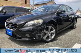 volvo v40 2014 CFJ1544523