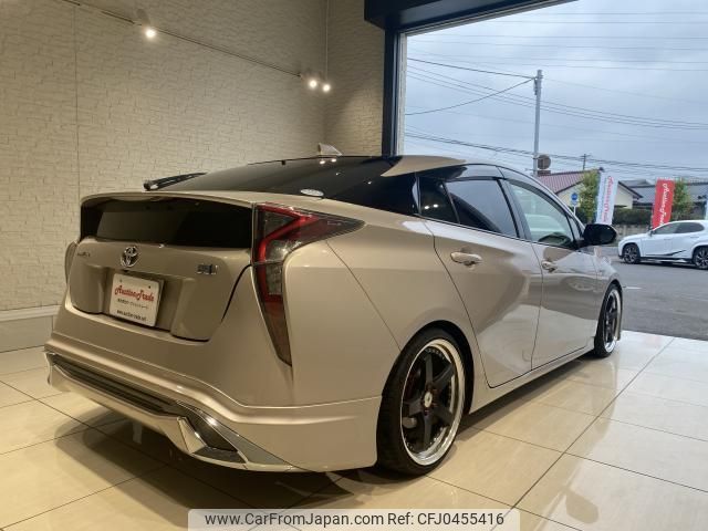 toyota prius 2015 quick_quick_ZVW50_8010875 image 2