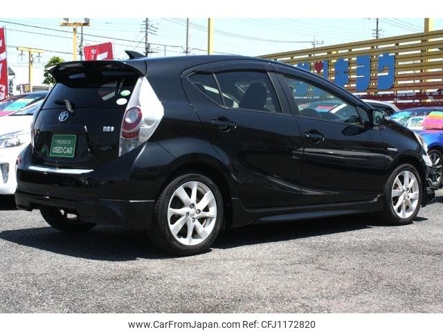 toyota aqua 2012 -TOYOTA--AQUA NHP10--6100715---TOYOTA--AQUA NHP10--6100715- image 2
