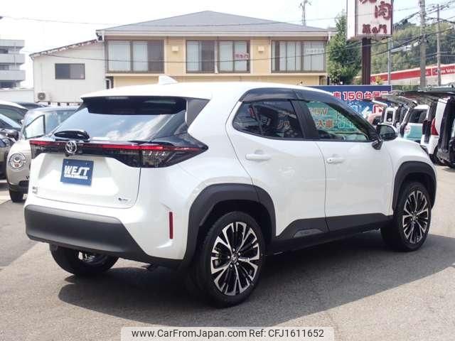 toyota yaris-cross 2024 CFJ1611652 image 2