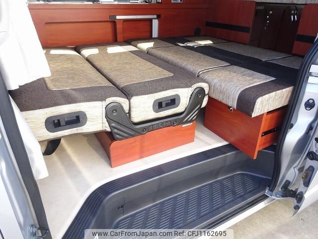 toyota regiusace-van 2019 GOO_JP_700050416230250517002 image 1
