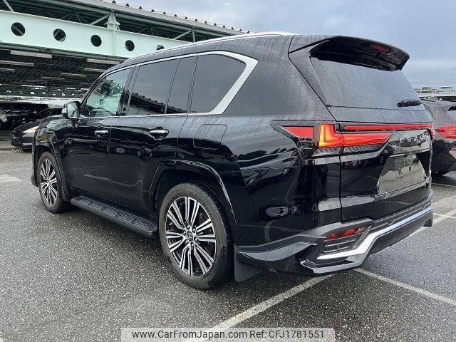 lexus lx 2022 CFJ1781551 image 2