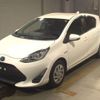 toyota aqua 2018 CFJ1813433 image 1