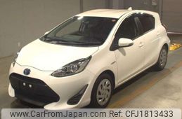 toyota aqua 2018 CFJ1813433