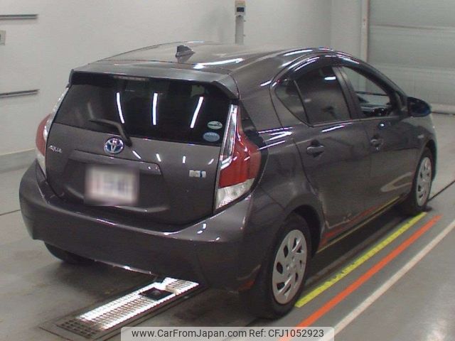 toyota aqua 2016 -TOYOTA--AQUA NHP10-2532036---TOYOTA--AQUA NHP10-2532036- image 2