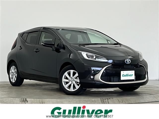 toyota aqua 2023 CFJ1754507 image 1