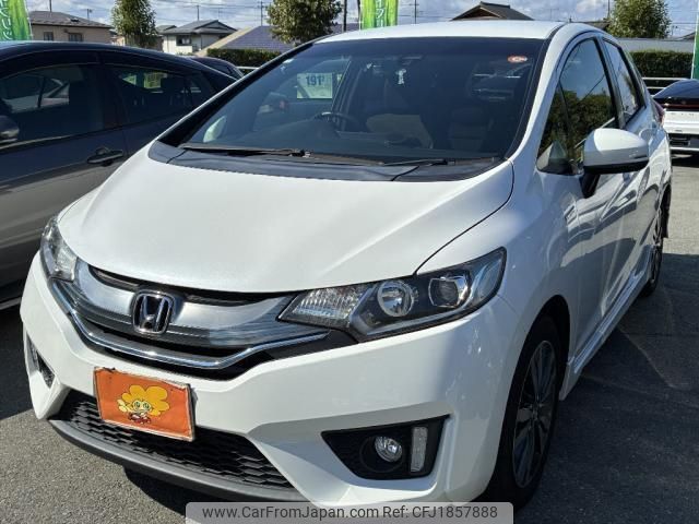 honda fit-hybrid 2015 CFJ1857888 image 1