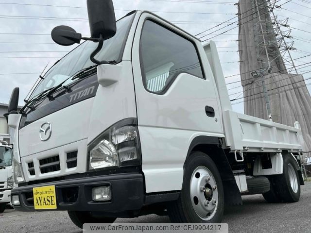 mazda titan 2005 -MAZDA--Titan PB-LKR81AD--LKR81-7004092---MAZDA--Titan PB-LKR81AD--LKR81-7004092- image 1