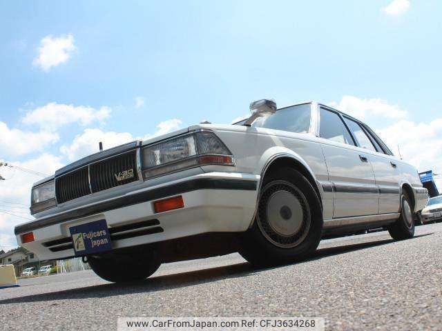 Nissan cedric 1987