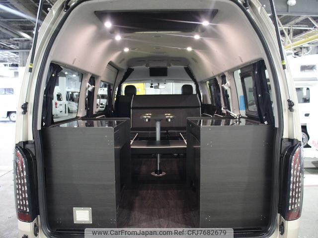 toyota hiace-commuter 2020 GOO_JP_700030304130220701001 image 2