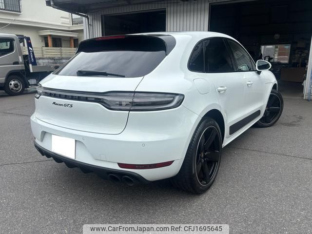 porsche macan 2021 CFJ1695645 image 2