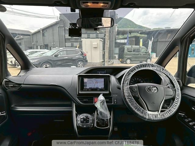 toyota voxy 2019 -TOYOTA--Voxy DBA-ZRR80W--ZRR80-0561417---TOYOTA--Voxy DBA-ZRR80W--ZRR80-0561417- image 2