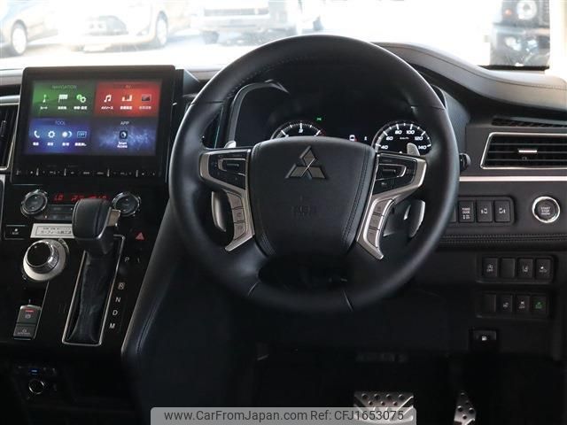 mitsubishi delica-d5 2024 CFJ1653075 image 2