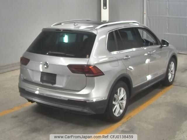 volkswagen tiguan 2018 -VOLKSWAGEN--VW Tiguan WVGZZZ5NZJW874878---VOLKSWAGEN--VW Tiguan WVGZZZ5NZJW874878- image 2