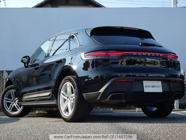 porsche macan 2022 CFJ1607296 image 2