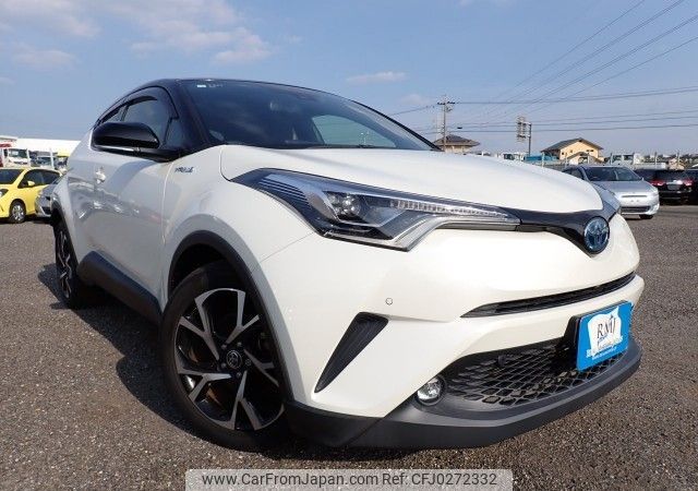 toyota c-hr 2018 REALMOTOR_N2024090323F-10 image 2