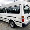 toyota hiace-commuter 2000 200205152308 image 3