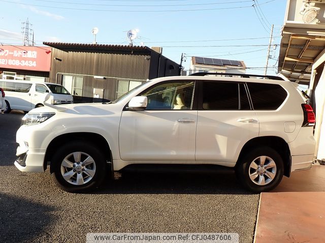 toyota land-cruiser-prado 2020 24231607 image 2