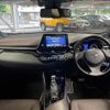 toyota c-hr 2018 quick_quick_DAA-ZYX10_ZYX10-2123270 image 2