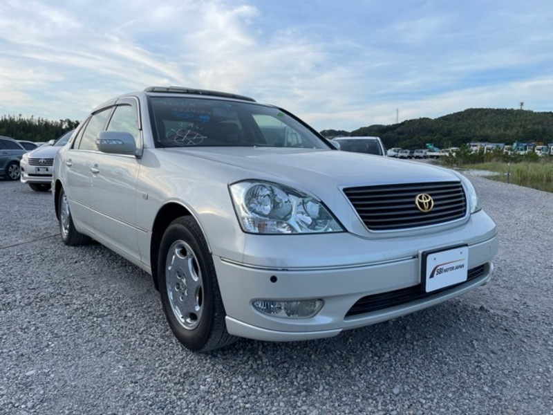2001 Toyota Celsior UCF31 2WD - Car Price $1,600