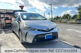 toyota prius-α 2016 CFJ1896884