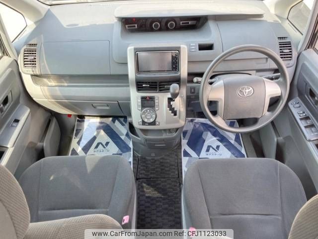 toyota voxy 2009 -TOYOTA--Voxy DBA-ZRR70G--ZRR70-0258674---TOYOTA--Voxy DBA-ZRR70G--ZRR70-0258674- image 2